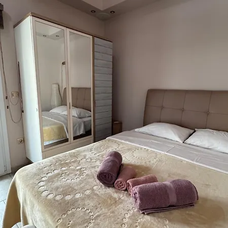 Estia Alternative Apartment *