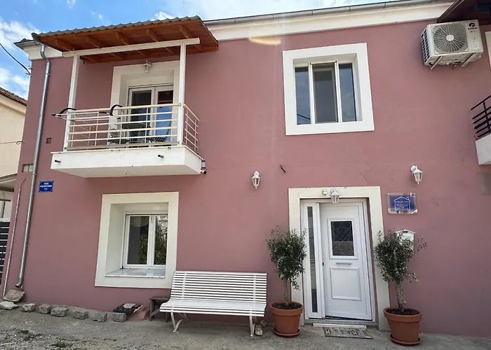 Estia Alternative Apartament *